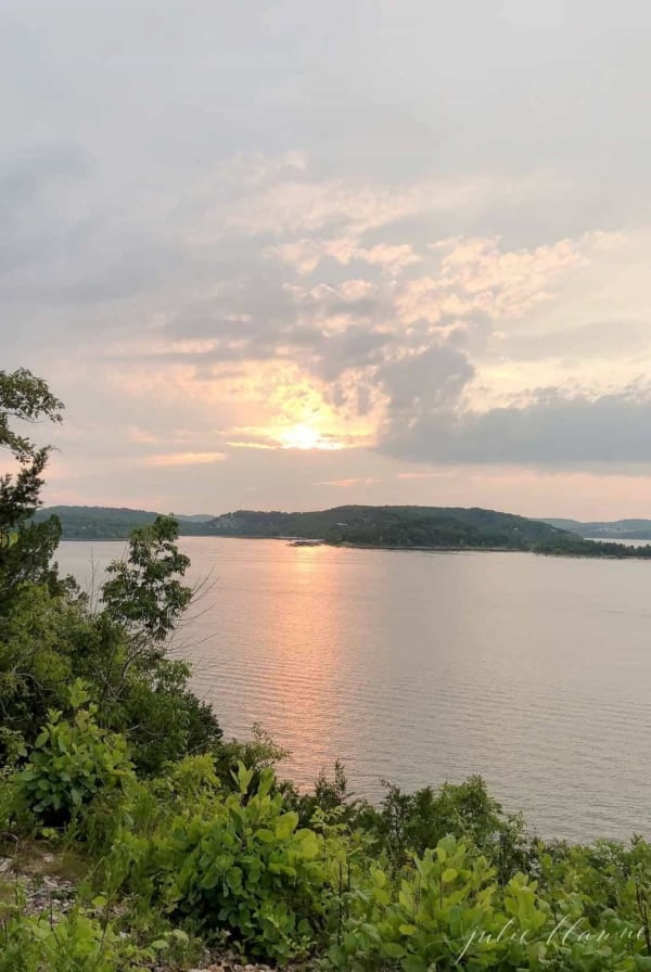 table rock lake sunset